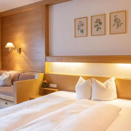 Loewen By Montafoner Hof Herberg