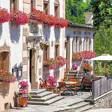 Loewen By Montafoner Hof *