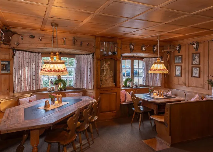 Loewen By Montafoner Hof Inn Tschagguns