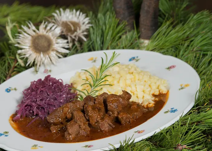 Loewen By Montafoner Hof Inn *